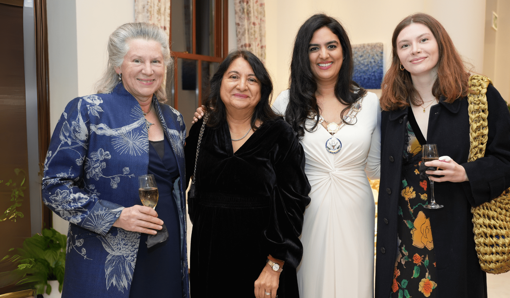 Mayor raises over £18,000 in memory of aunt